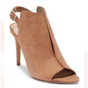 VINCE CAMUTO Catina Tan Suede Peep Toe Sling Back Stiletto Heel Size 7 EUC
